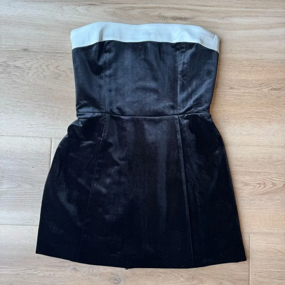 NWOT Amanda Uprichard Kerry Velvet Strapless Skort Romper Black White Medium